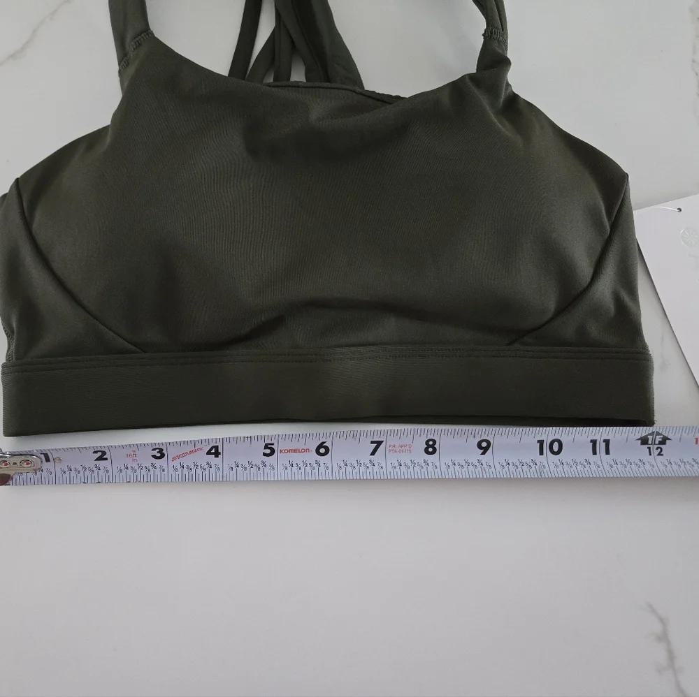 NWT Athleta Train Free Green Sports Bra